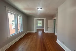 1421 Charles St, Rockford, IL 61104 - Photo 8