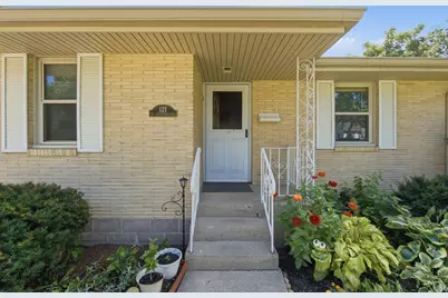 121 S Commonwealth Avenue, Elgin, IL 60123 - Photo 42