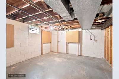 121 S Commonwealth Avenue, Elgin, IL 60123 - Photo 32