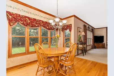 707 Evergreen Lane, Sugar Grove, IL 60554 - Photo 14