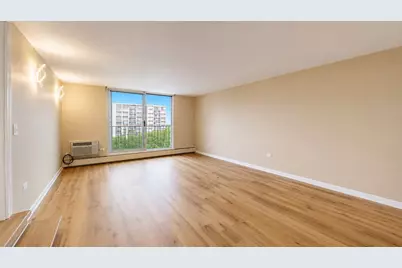 8815 W Golf Road #8F, Niles, IL 60714 - Photo 6