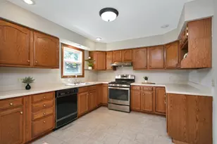 3007 Providence Dr, Bloomington, IL 61704 - Photo 22