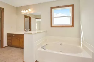 3007 Providence Dr, Bloomington, IL 61704 - Photo 34