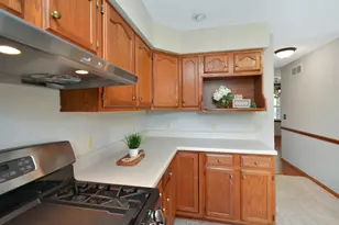 3007 Providence Dr, Bloomington, IL 61704 - Photo 26