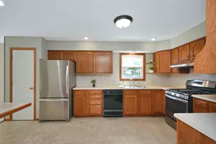3007 Providence Dr, Bloomington, IL 61704 - Photo 24