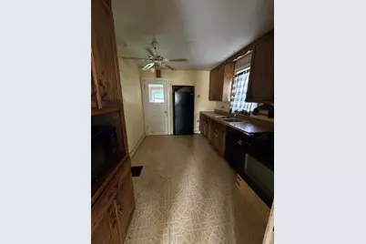 148 S Prairie Avenue, Bradley, IL 60915 - Photo 6
