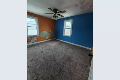 148 S Prairie Avenue, Bradley, IL 60915 - Photo 8