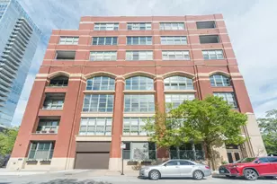 2001 S Calumet Ave, Chicago, IL 60616 - Photo 1