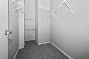 2001 S Calumet Ave, Chicago, IL 60616 - Photo 16