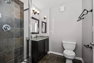 2001 S Calumet Ave, Chicago, IL 60616 - Photo 22