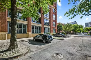 2001 S Calumet Ave, Chicago, IL 60616 - Photo 34