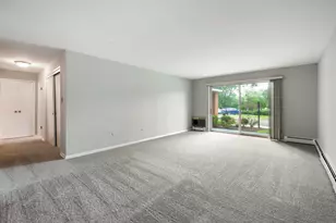 1198 Royal Glen Dr, Glen Ellyn, IL 60137 - Photo 8