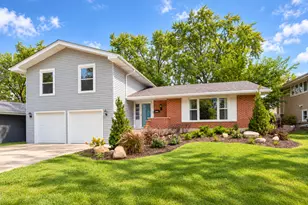 1340 Newcastle Ln, Hoffman Estates, IL 60169 - Photo 1