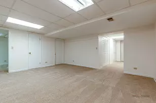 623 Cherbourg Ct N, Buffalo Grove, IL 60089 - Photo 16