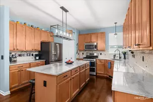 1164 Dorr Dr, Sugar Grove, IL 60554 - Photo 10
