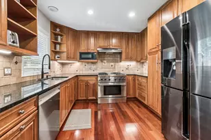 10009 NW Circle Dr, Richmond, IL 60071 - Photo 4