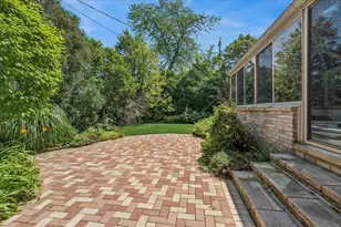 6533 N Christiana Ave, Lincolnwood, IL 60712 - Photo 20
