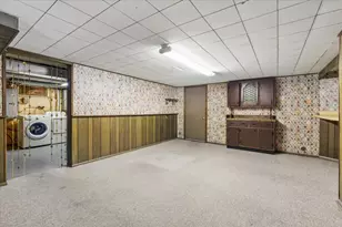 6533 N Christiana Ave, Lincolnwood, IL 60712 - Photo 16