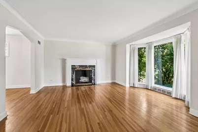 6533 N Christiana Avenue, Lincolnwood, IL 60712 - Photo 2