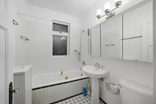 5468 S Woodlawn Ave, Chicago, IL 60615 - Photo 26