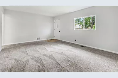 14601 Hamlin Avenue, Midlothian, IL 60445 - Photo 2