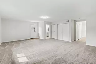 14601 Hamlin Ave, Midlothian, IL 60445 - Photo 8