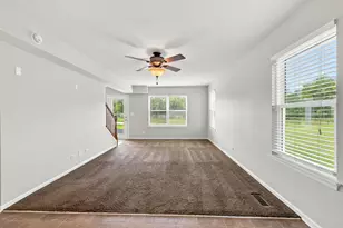 1979 Diamond Head Trail, Pingree Grove, IL 60140 - Photo 2