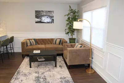 9042 S Emerald Avenue, Chicago, IL 60620 - Photo 10