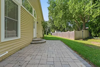 413 Harbor Drive, Carpentersville, IL 60110 - Photo 20