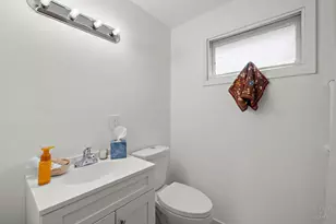 980 N Wheeling Rd, Mount Prospect, IL 60056 - Photo 16