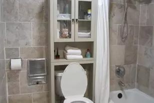2400 W Talcott Rd, Park Ridge, IL 60068 - Photo 18