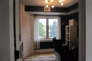 2400 W Talcott Rd, Park Ridge, IL 60068 - Photo 30
