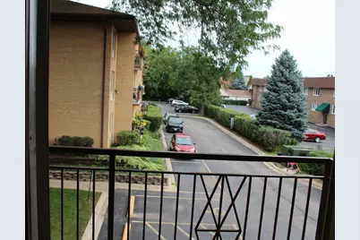2400 W Talcott Road #223, Park Ridge, IL 60068 - Photo 6