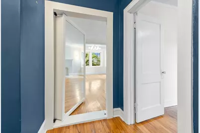 1456 W Hollywood Avenue #3W, Chicago, IL 60660 - Photo 2