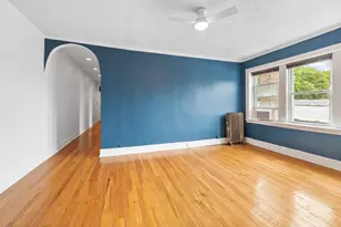 1456 W Hollywood Ave, Chicago, IL 60660 - Photo 10