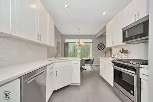 18167 Mager Dr, Tinley Park, IL 60487 - Photo 10