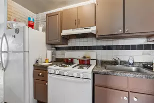 5527 Allemong Dr, Matteson, IL 60443 - Photo 8