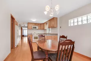 8044 Menard Ave, Burbank, IL 60459 - Photo 6