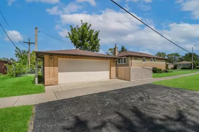 8044 Menard Avenue, Burbank, IL 60459 - Photo 26