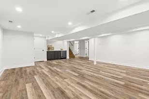 8918 Parkside Ave, Morton Grove, IL 60053 - Photo 18