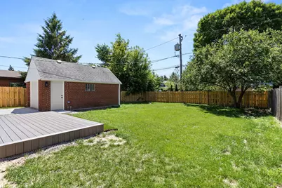 8918 Parkside Avenue, Morton Grove, IL 60053 - Photo 26