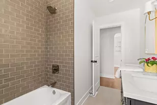 8918 Parkside Ave, Morton Grove, IL 60053 - Photo 14