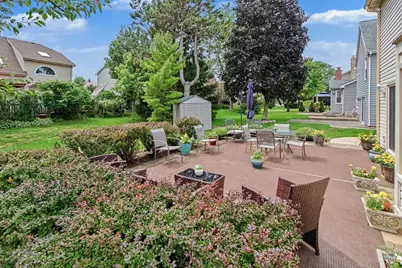 1709 Liberty Court, Mount Prospect, IL 60056 - Photo 22