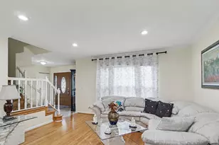 1709 Liberty Ct, Mount Prospect, IL 60056 - Photo 10