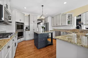 910 Freedom Cir, Sycamore, IL 60178 - Photo 12