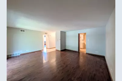 700 Perrie Drive #213, Elk Grove Village, IL 60007 - Photo 10