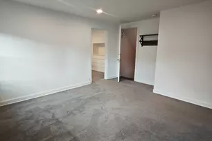 2924 N 75th Ct, Elmwood Park, IL 60707 - Photo 16