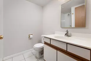 235 Indianwood Ln, West Chicago, IL 60185 - Photo 16