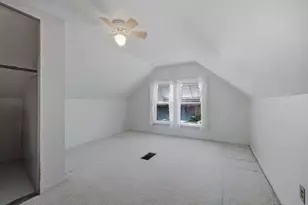 7018 W Newport Ave, Chicago, IL 60634 - Photo 14