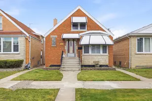 7018 W Newport Ave, Chicago, IL 60634 - Photo 2